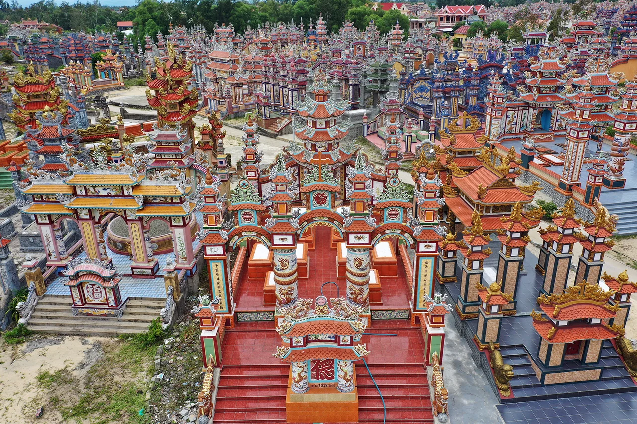 Kim tỉnh & Tiểu quách